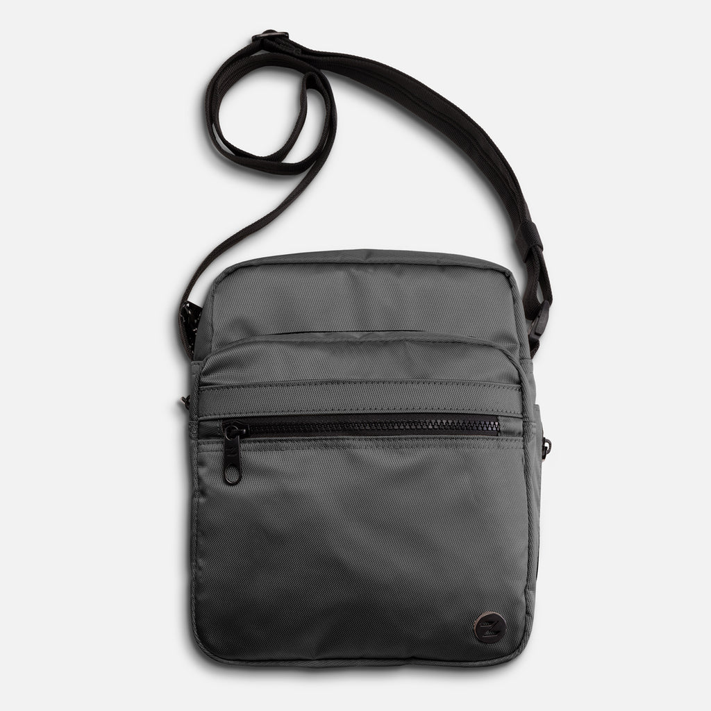 Zoomlite Logan Anti-Theft Messenger - Black