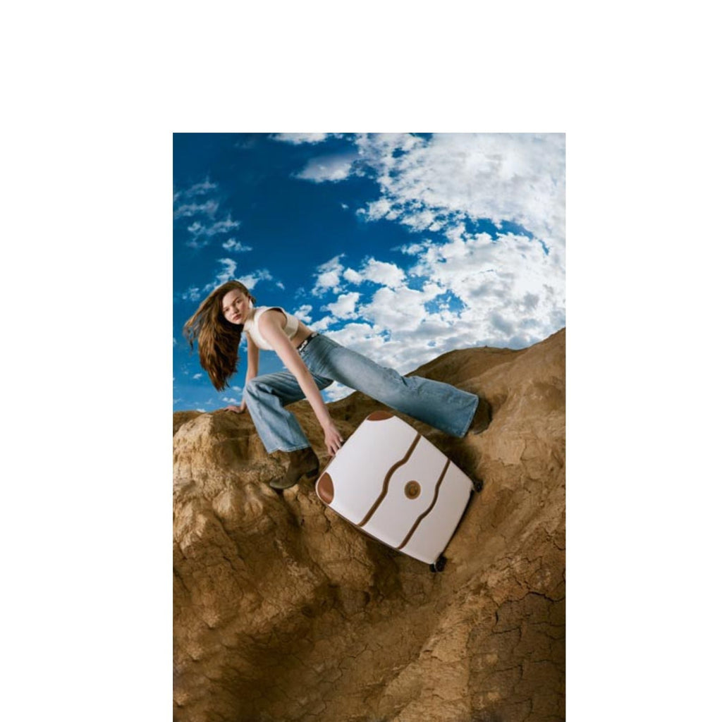 Delsey Chatelet Air 2.0 Hardside Medium Spinner Suitcase - 66cm - Angora