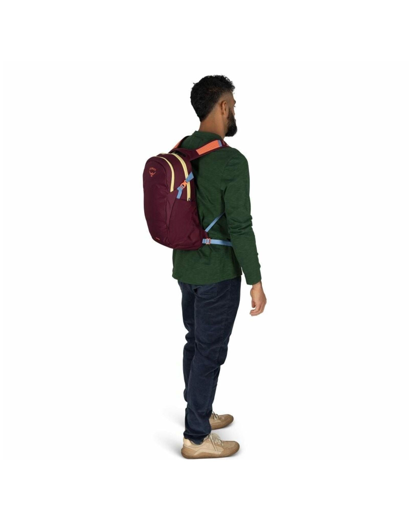 Osprey Daylite Everyday Commute Backpack 13L Burgundy Back Image 3
