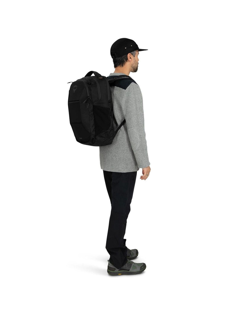 Osprey Ozone Carry-On Laptop Backpack - 28L - Black Back Image 9