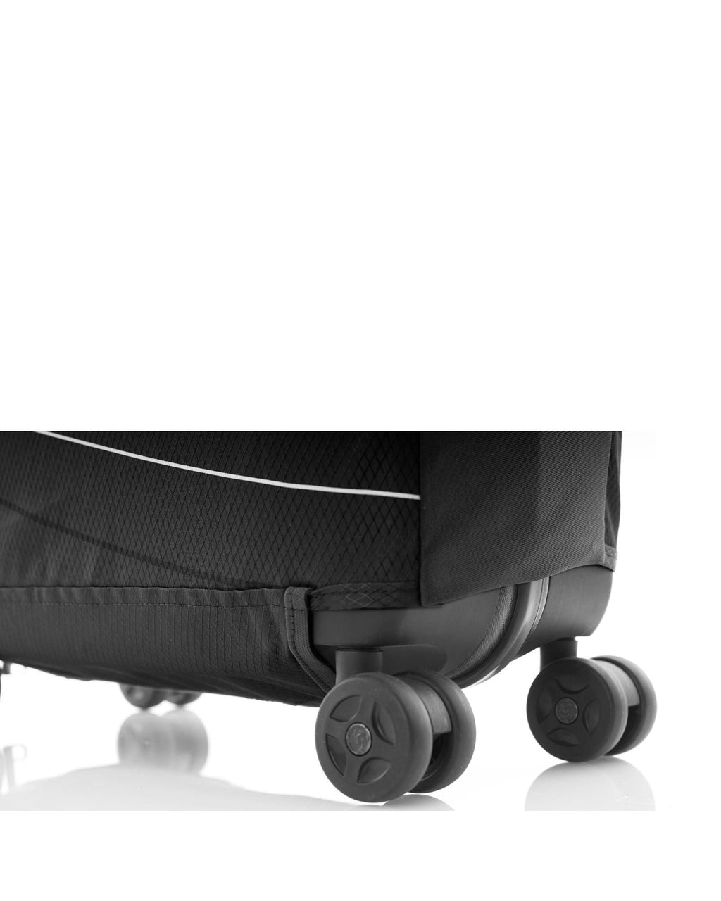 Samsonite Foldable Luggage Cover - Small - Black Image 4