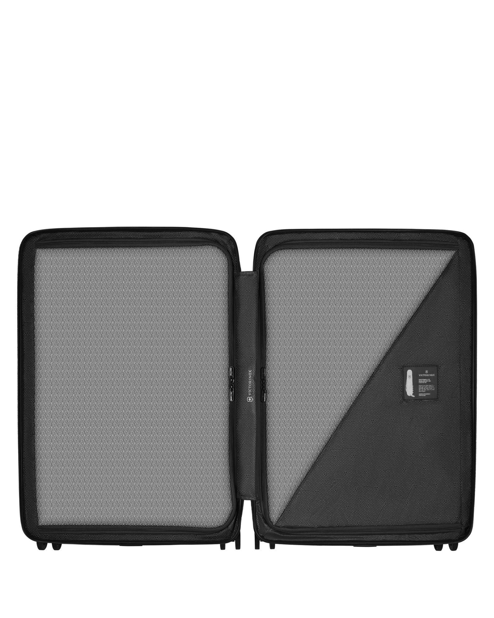 Victorinox Airox Hardside Frequent Black 3 Piece Set Front Right Image 5